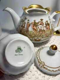 Чайник без крышки и сахарница с трещиной на крышке. Jlmenau с росписью от Reichenbach Германия. Картинка 6